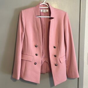NEW Without Tag Tahari pink suit Size US 6